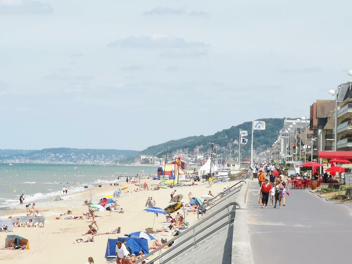 2 Pièces Front De Ensoleillé Et Calme Accès Direct Cabourg